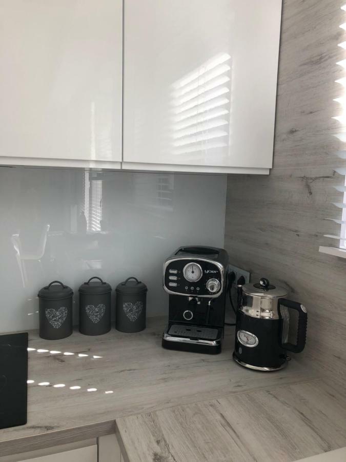 Apartament Baltica Z Ogrodkiem - W Ustronnym Miejscu Tuz Przy Plazy Rogowo  Eksteriør bilde